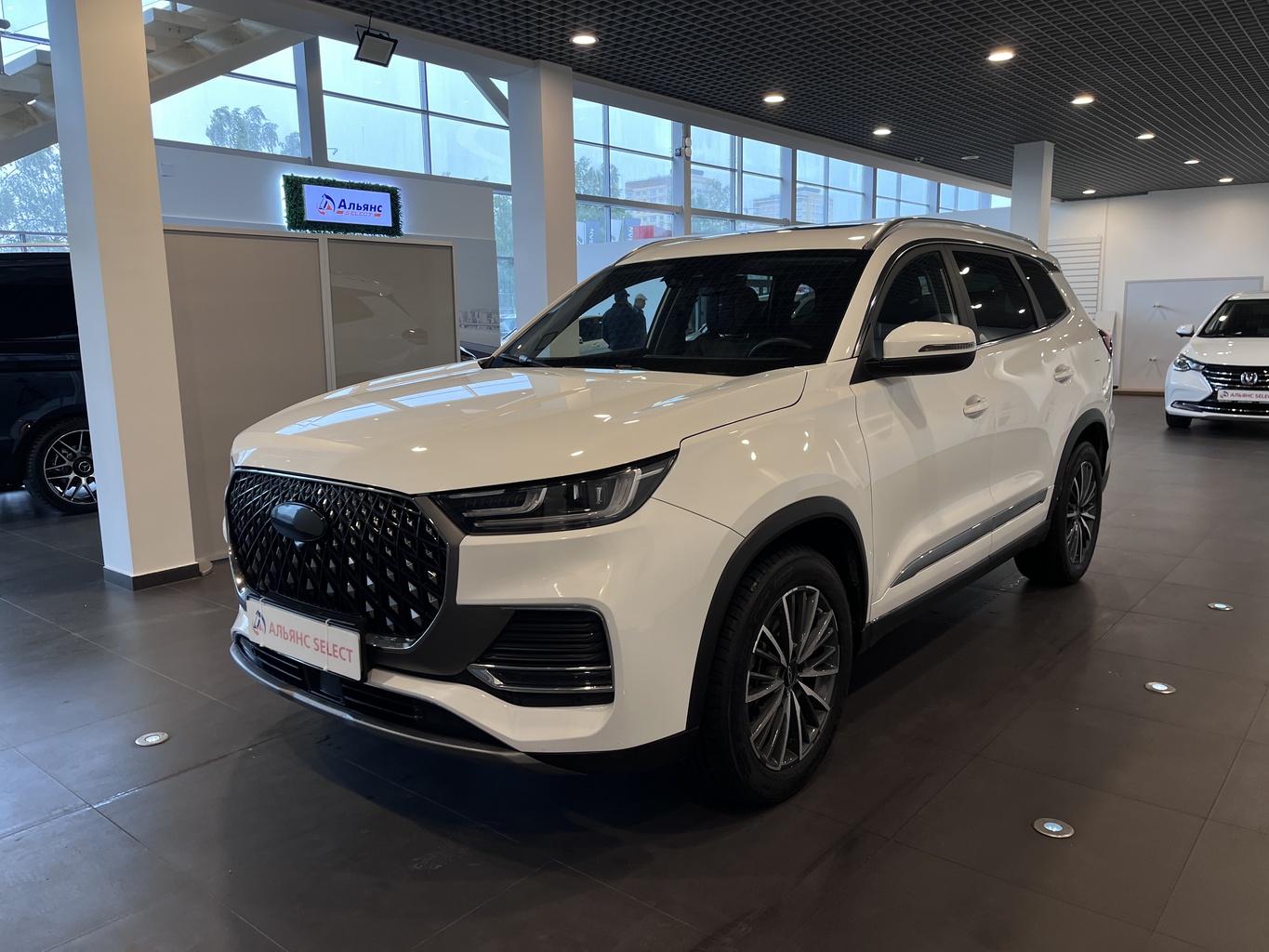 CHERY TIGGO 8
