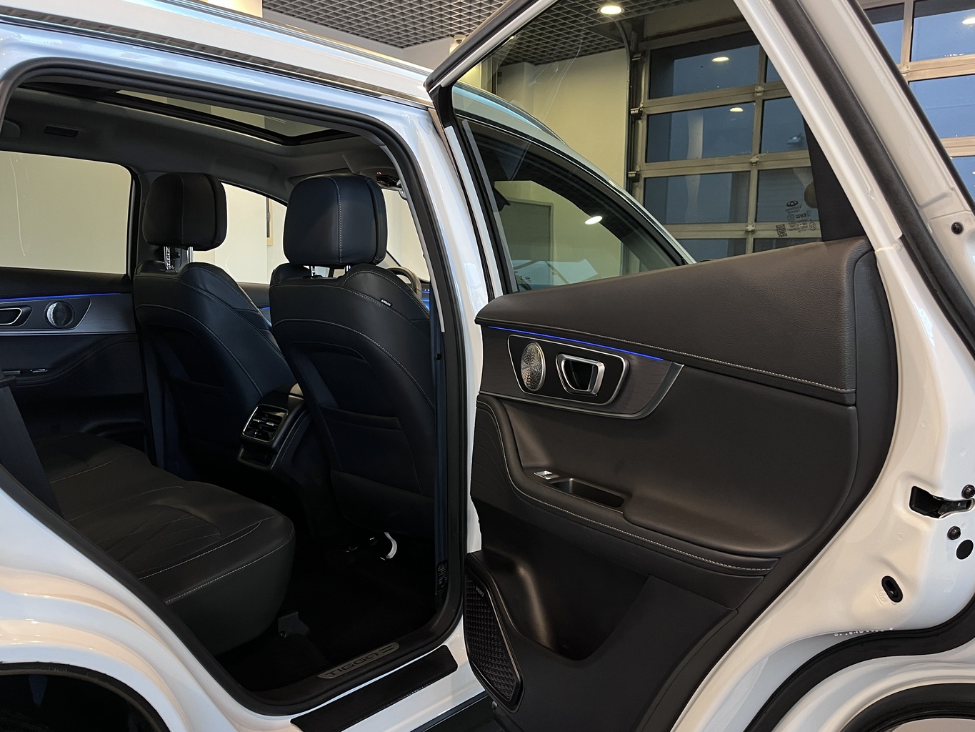 CHERY TIGGO 8