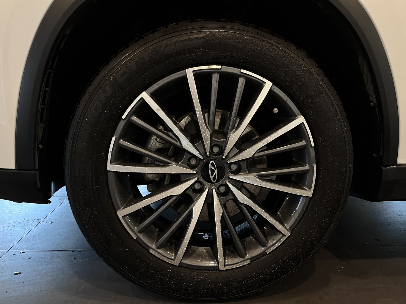 CHERY TIGGO 8