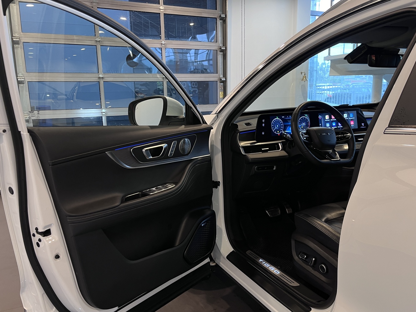 CHERY TIGGO 8