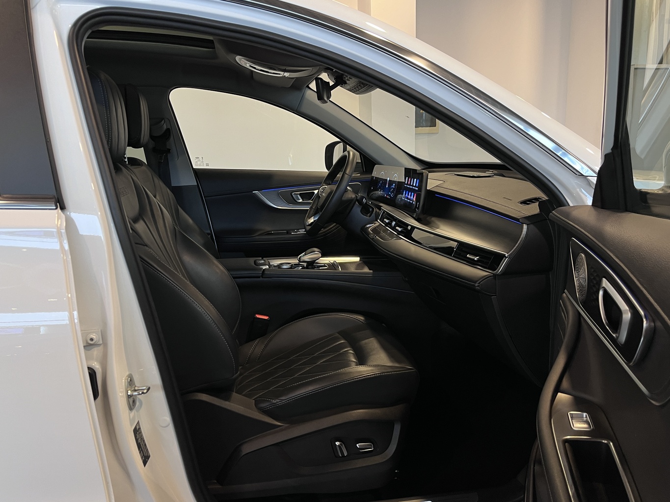 CHERY TIGGO 8