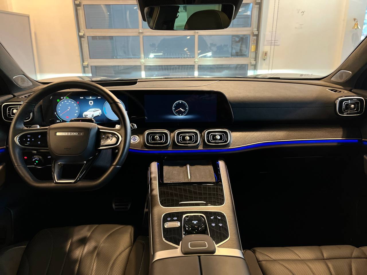 JAECOO J8