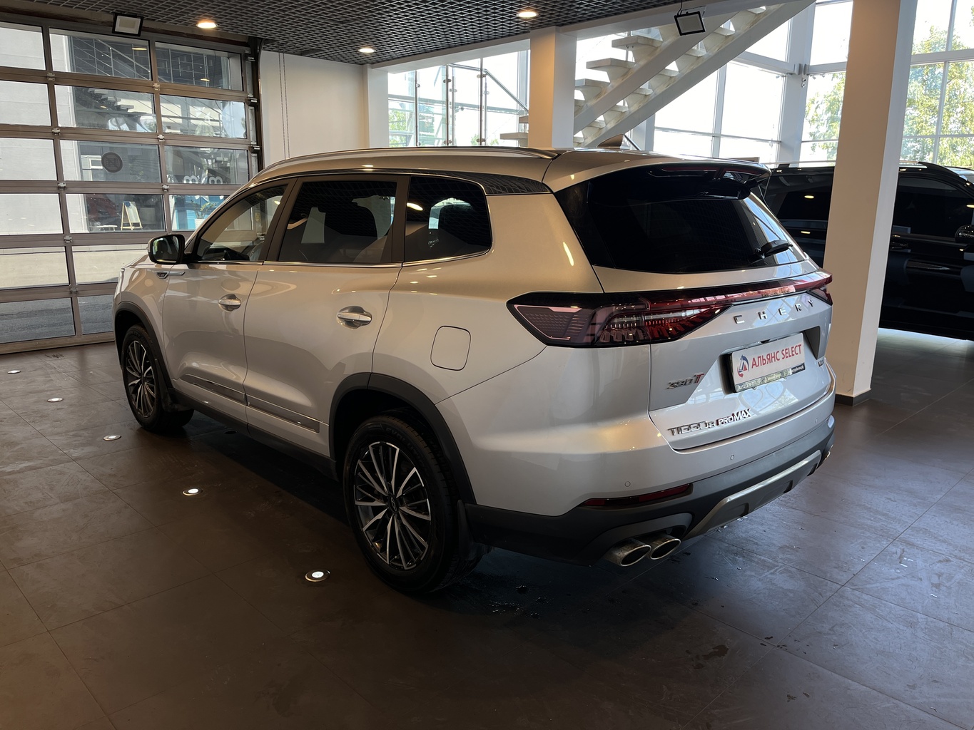 CHERY TIGGO 8