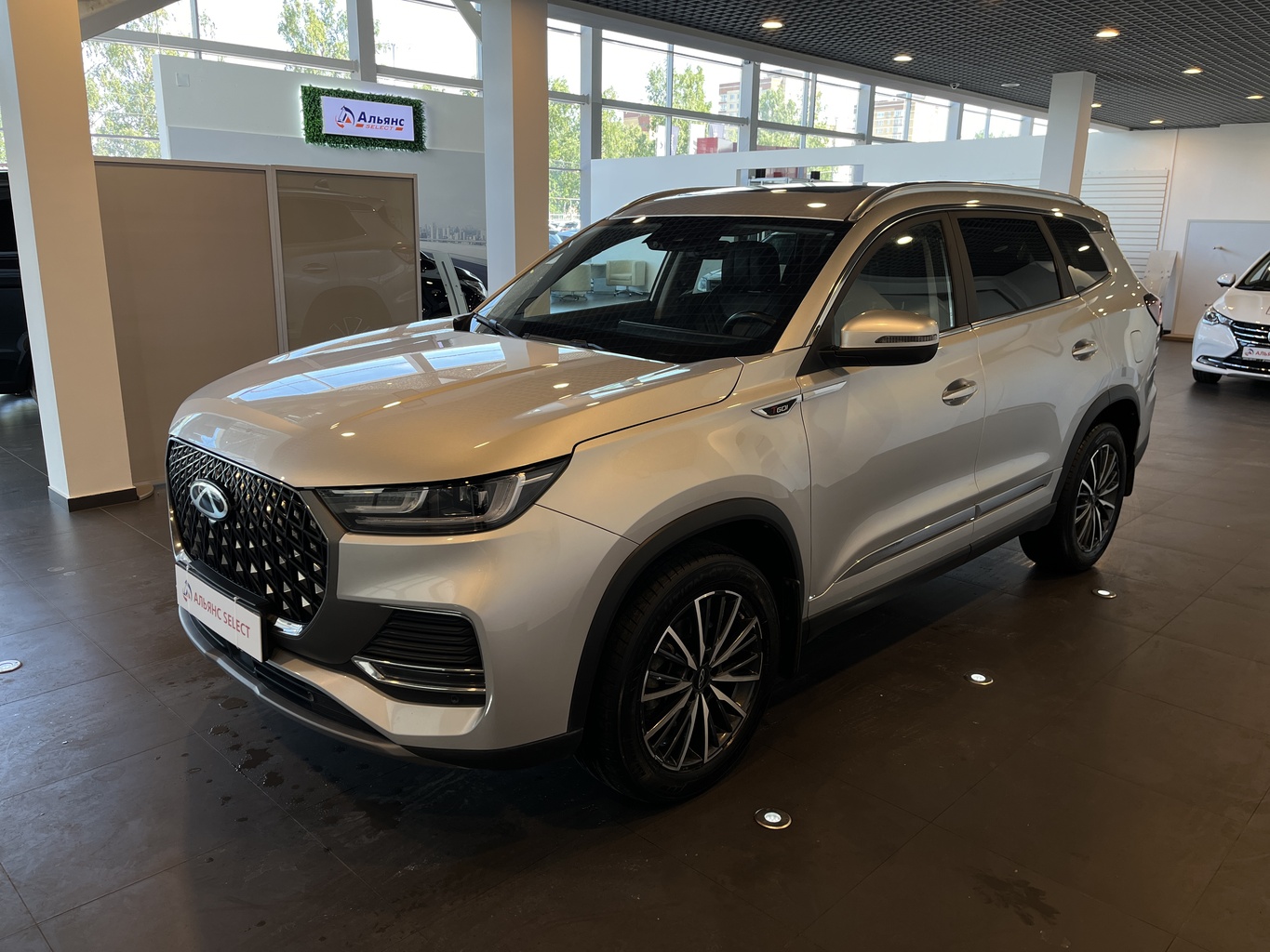 CHERY TIGGO 8