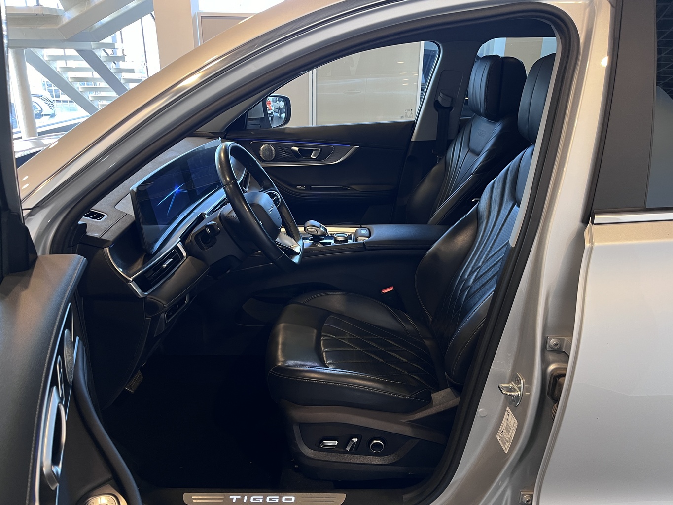CHERY TIGGO 8