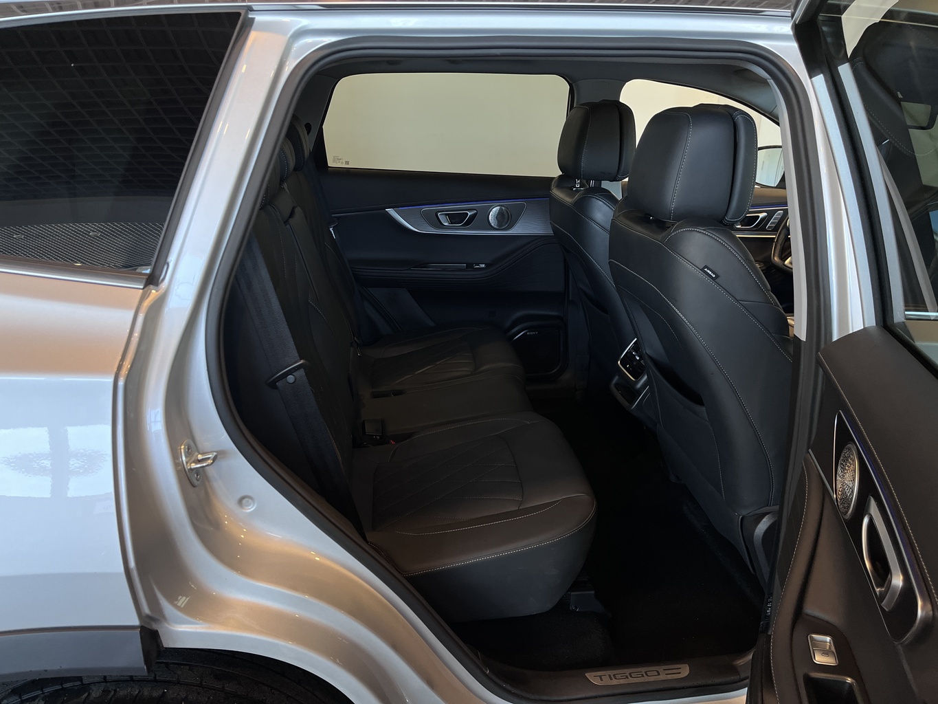 CHERY TIGGO 8