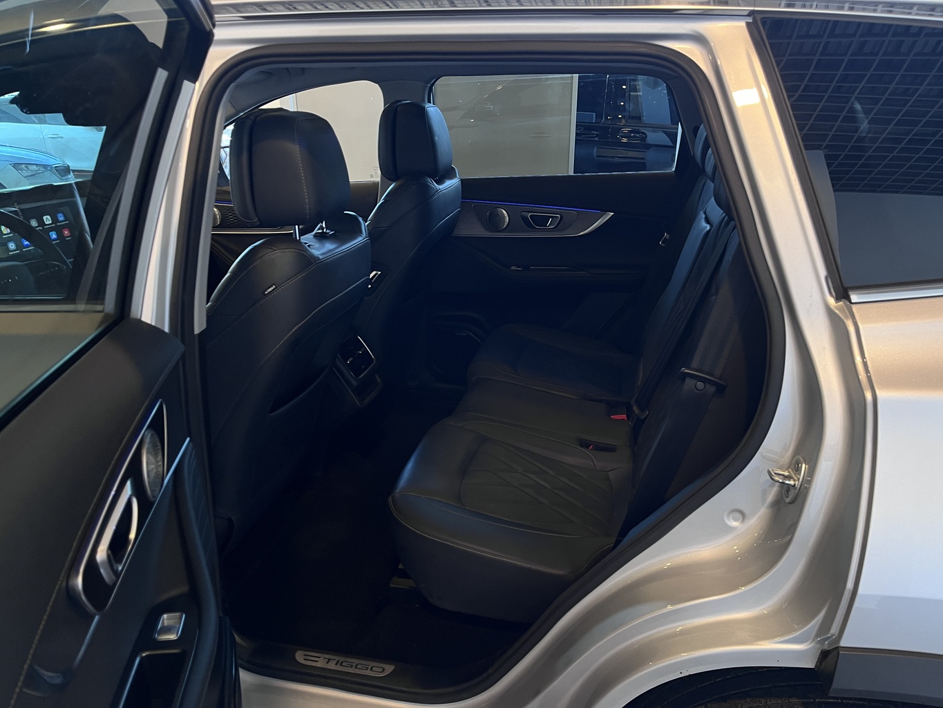 CHERY TIGGO 8