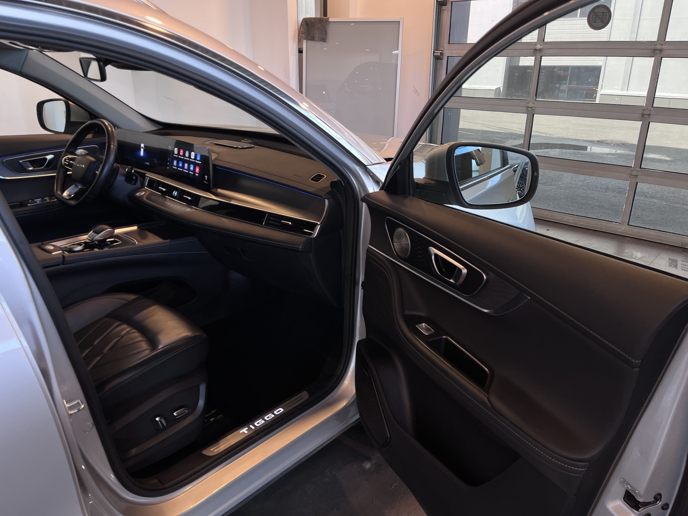 CHERY TIGGO 8