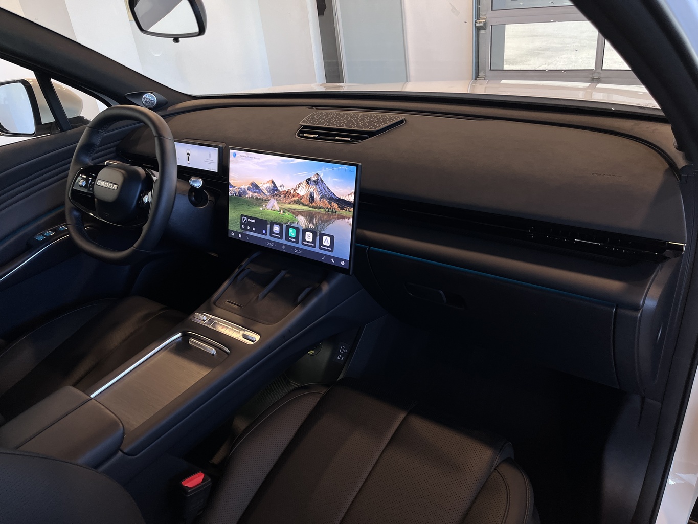 OMODA C7