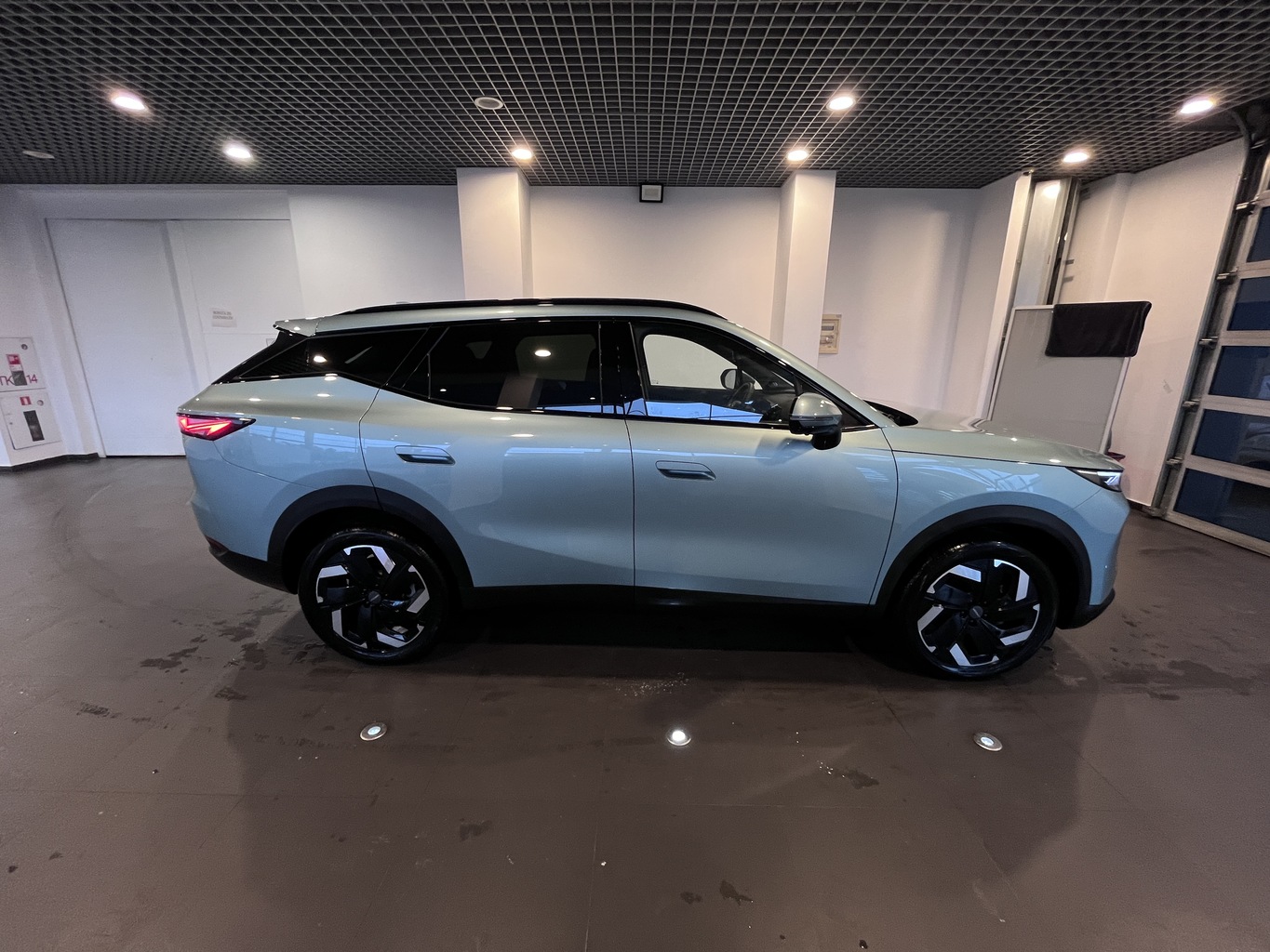 OMODA C7