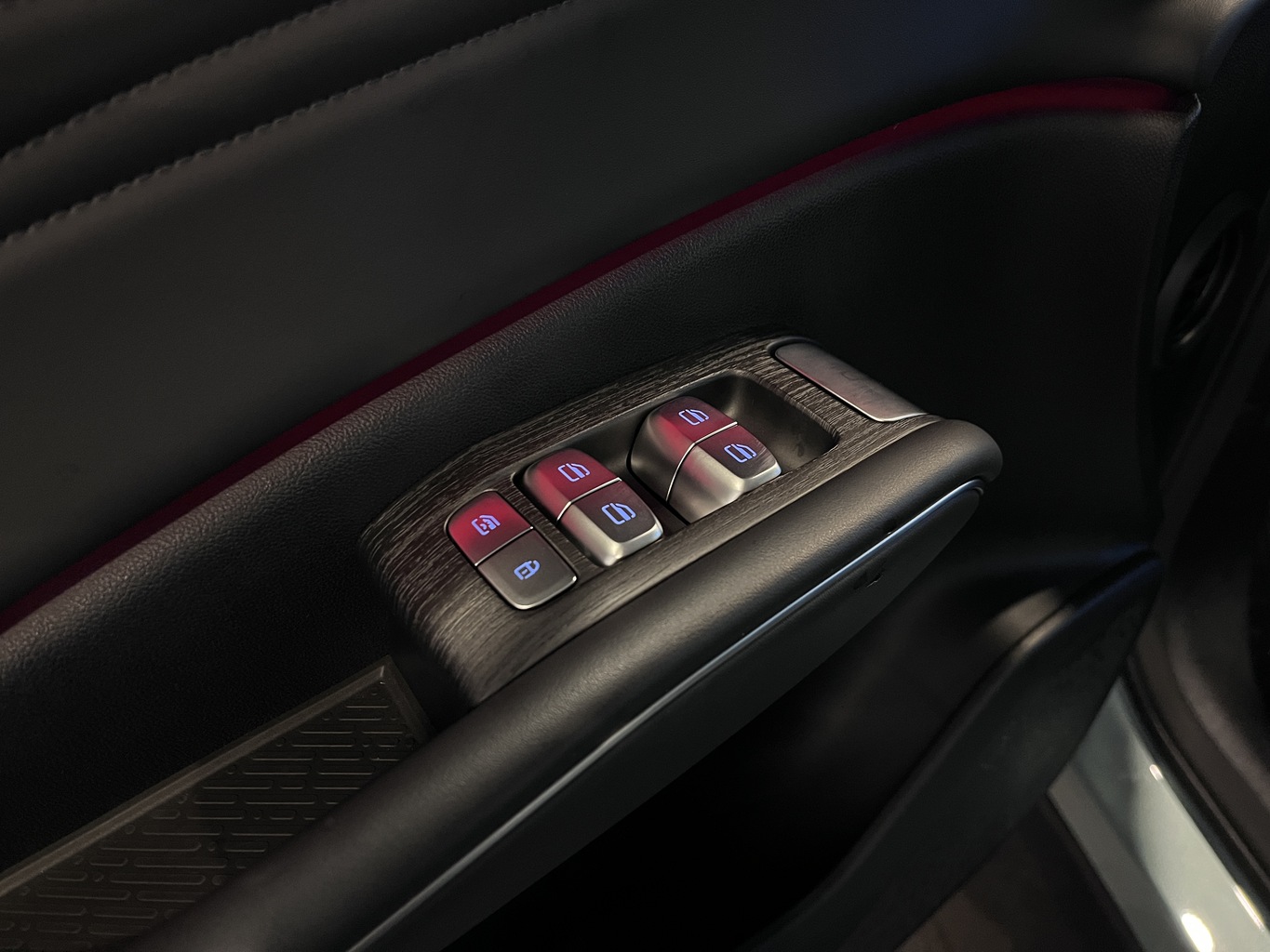 OMODA C7