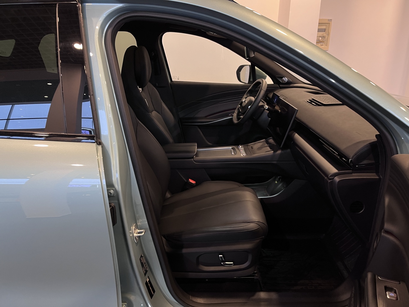 OMODA C7