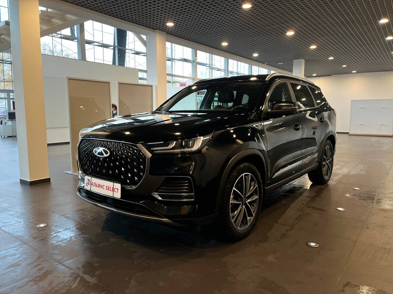 CHERY TIGGO 8