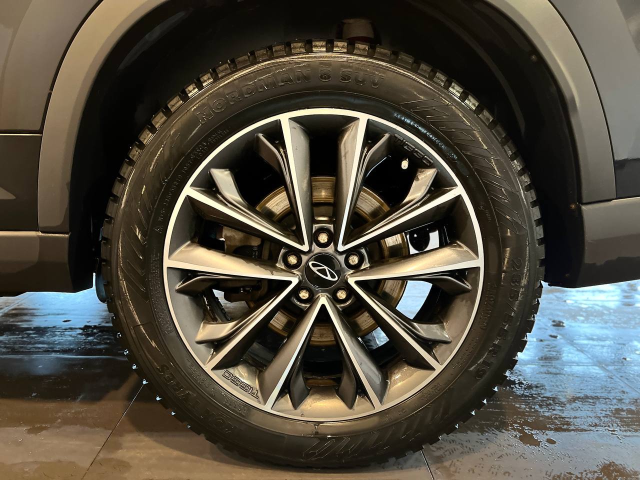 CHERY TIGGO 8