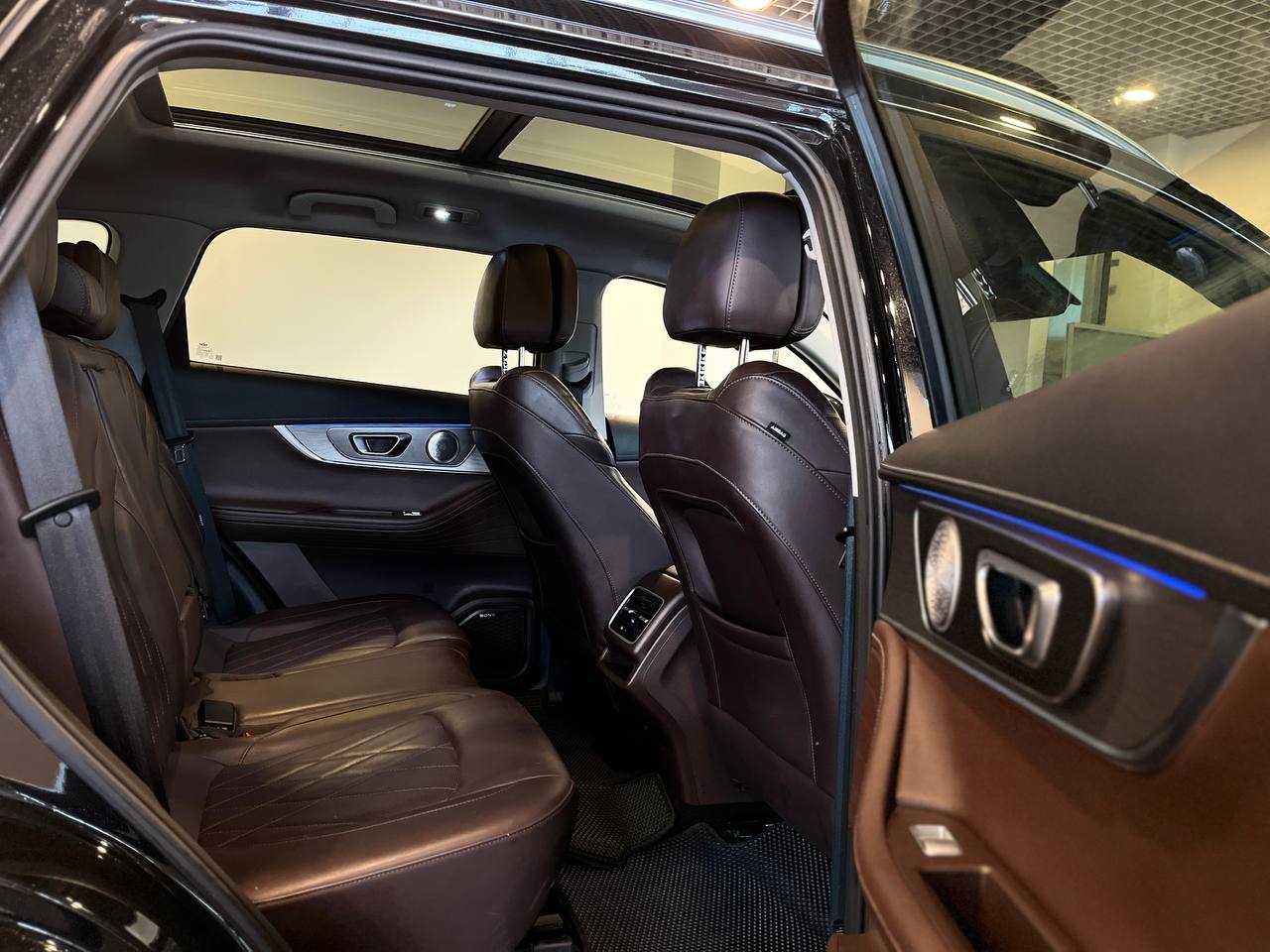 CHERY TIGGO 8