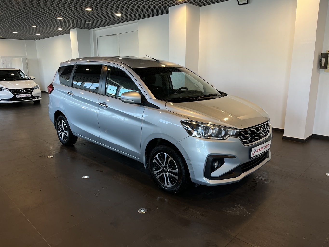 SUZUKI ERTIGA