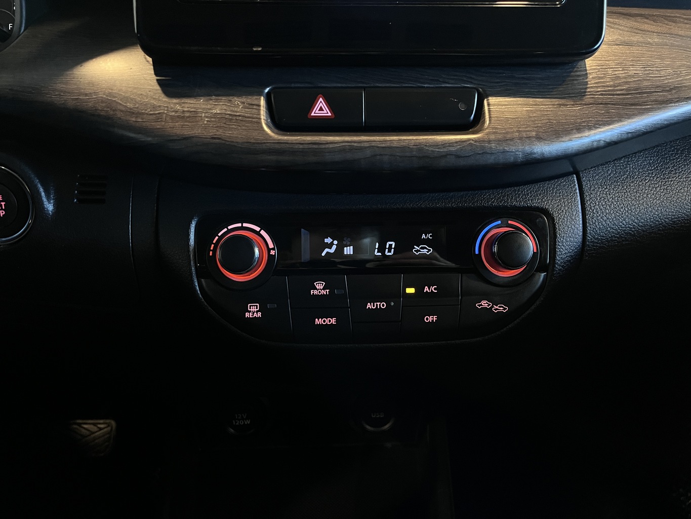 SUZUKI ERTIGA