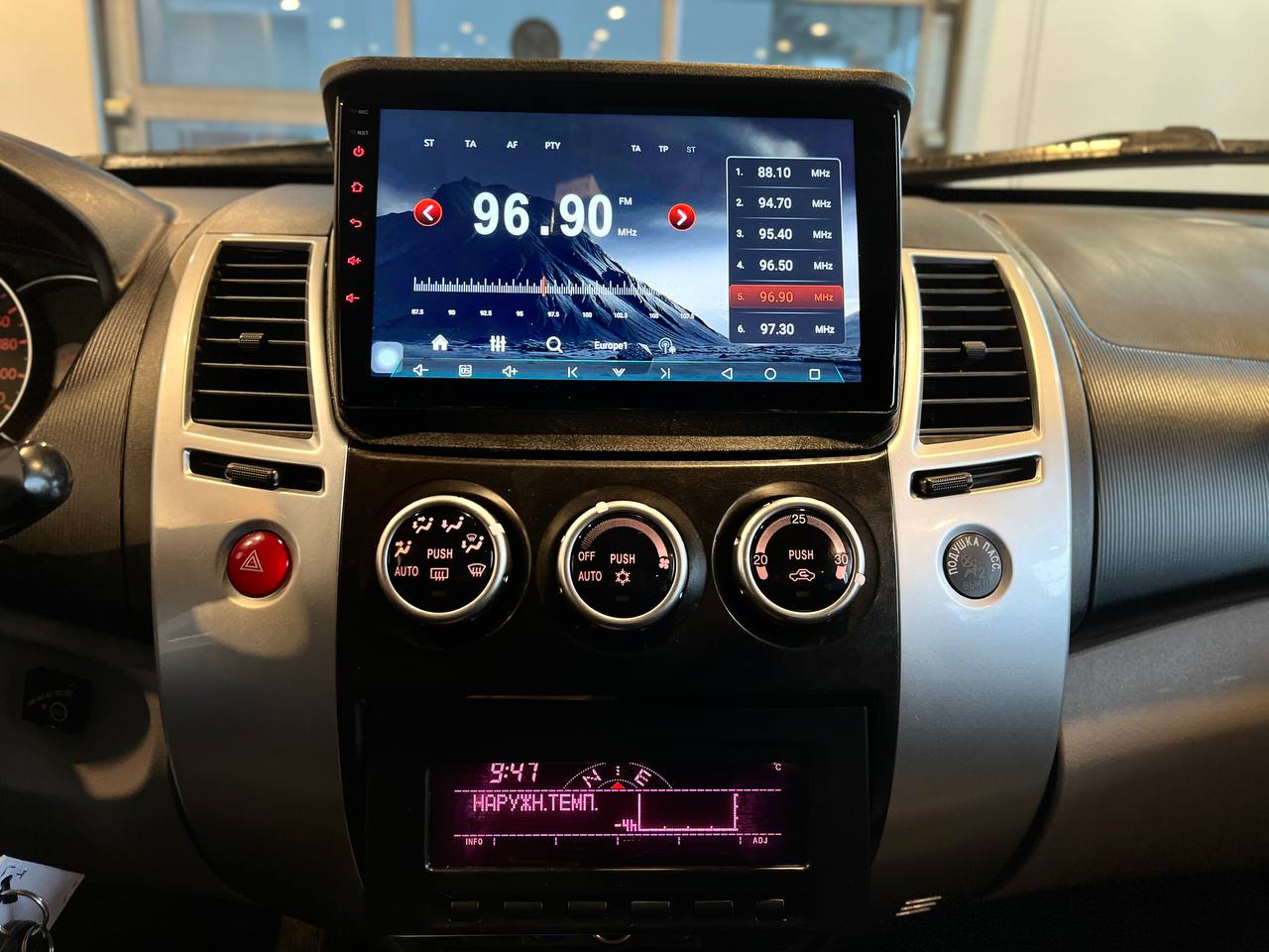 MITSUBISHI PAJERO SPORT