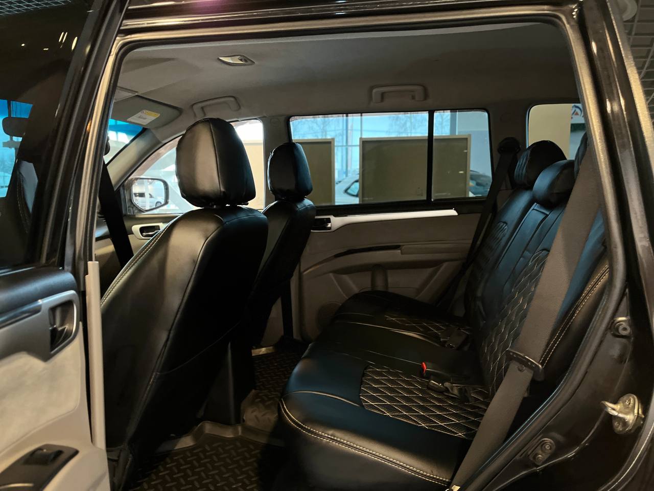 MITSUBISHI PAJERO SPORT