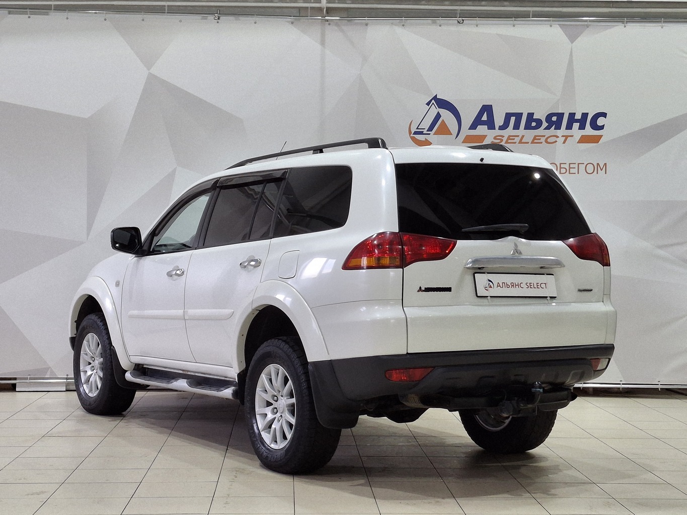 MITSUBISHI PAJERO SPORT