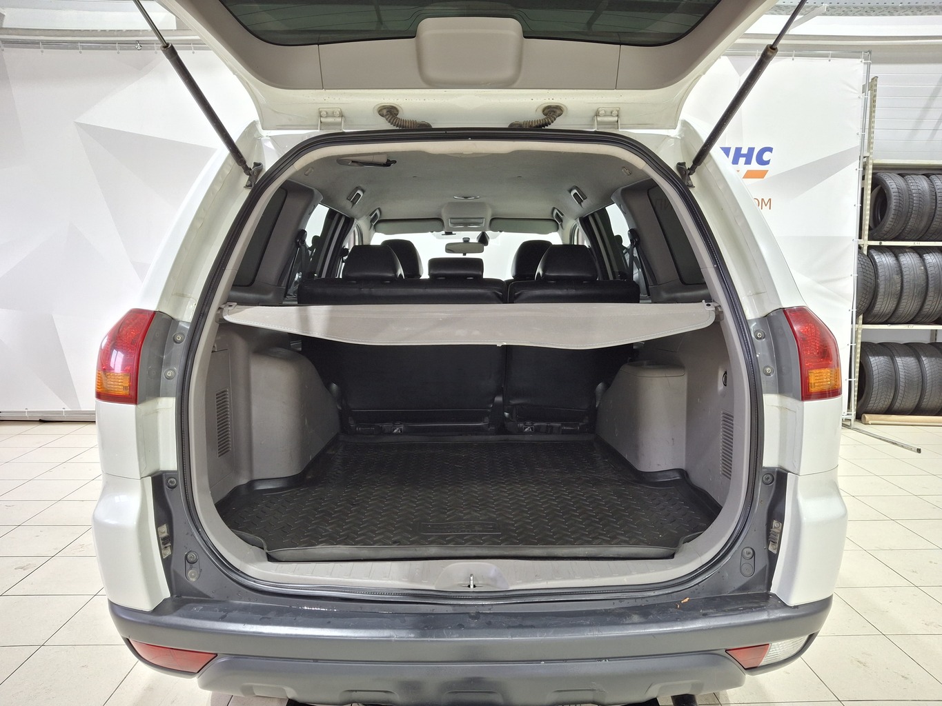 MITSUBISHI PAJERO SPORT