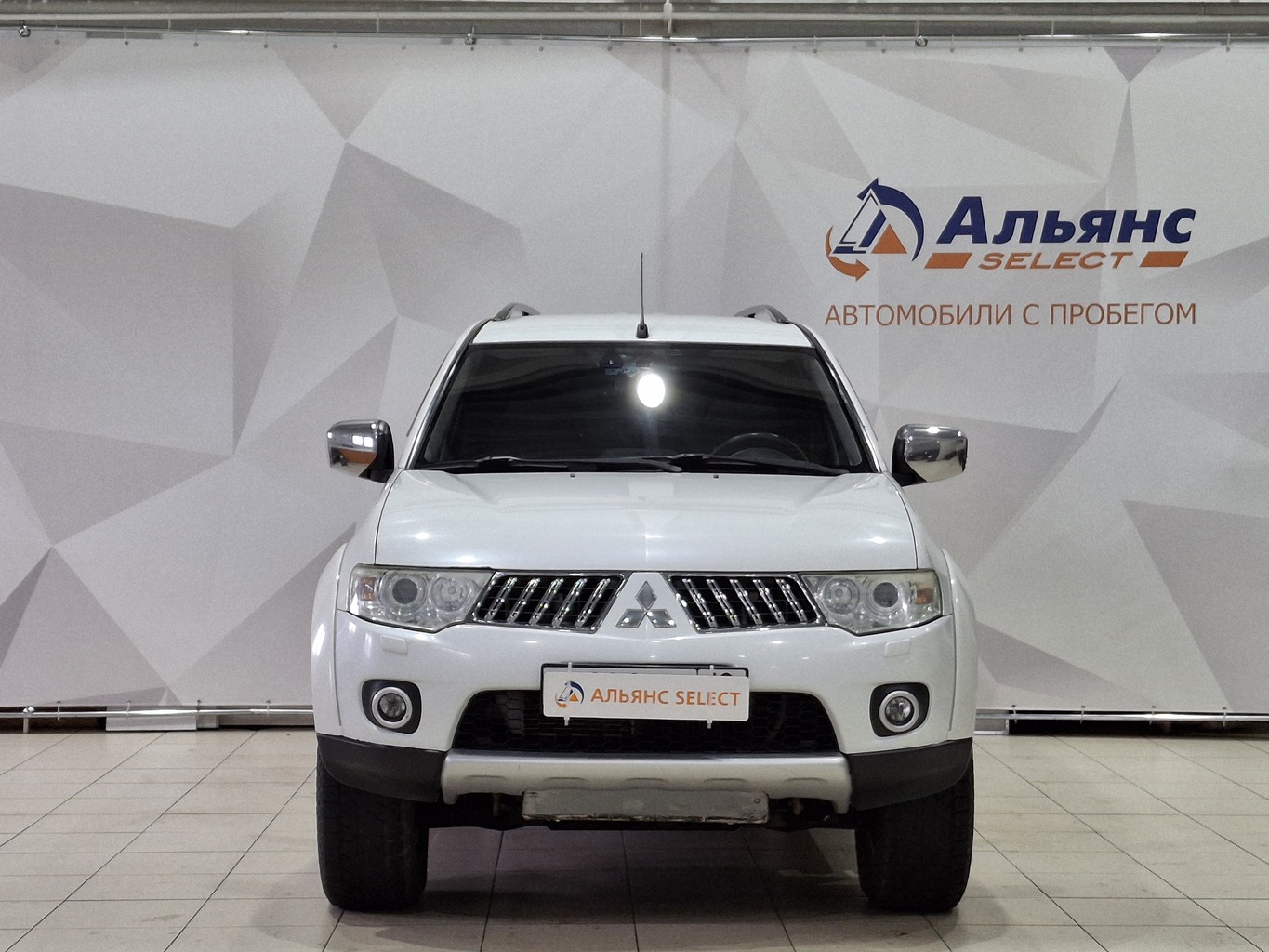 MITSUBISHI PAJERO SPORT