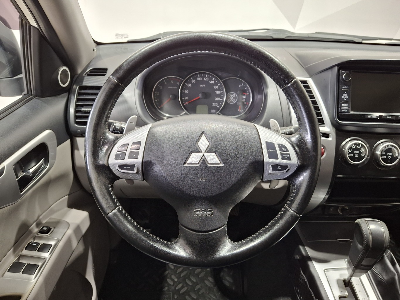 MITSUBISHI PAJERO SPORT