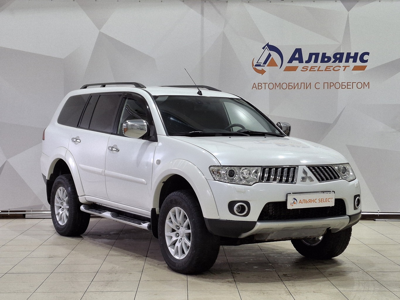 MITSUBISHI PAJERO SPORT