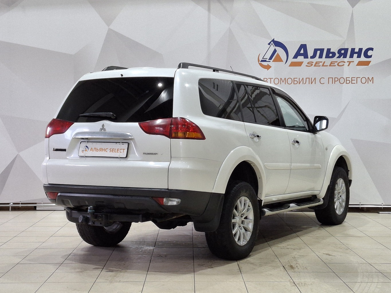 MITSUBISHI PAJERO SPORT