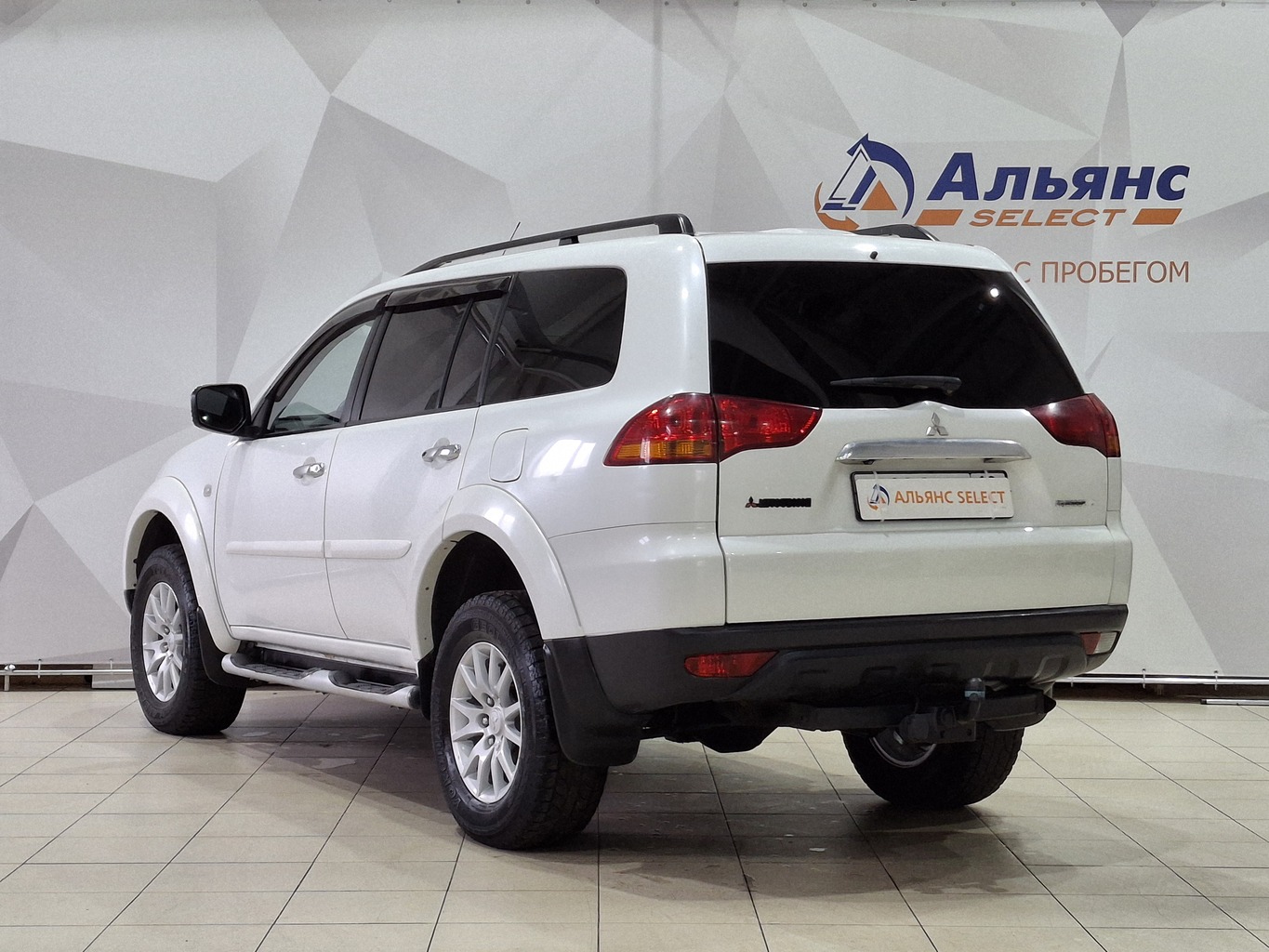 MITSUBISHI PAJERO SPORT