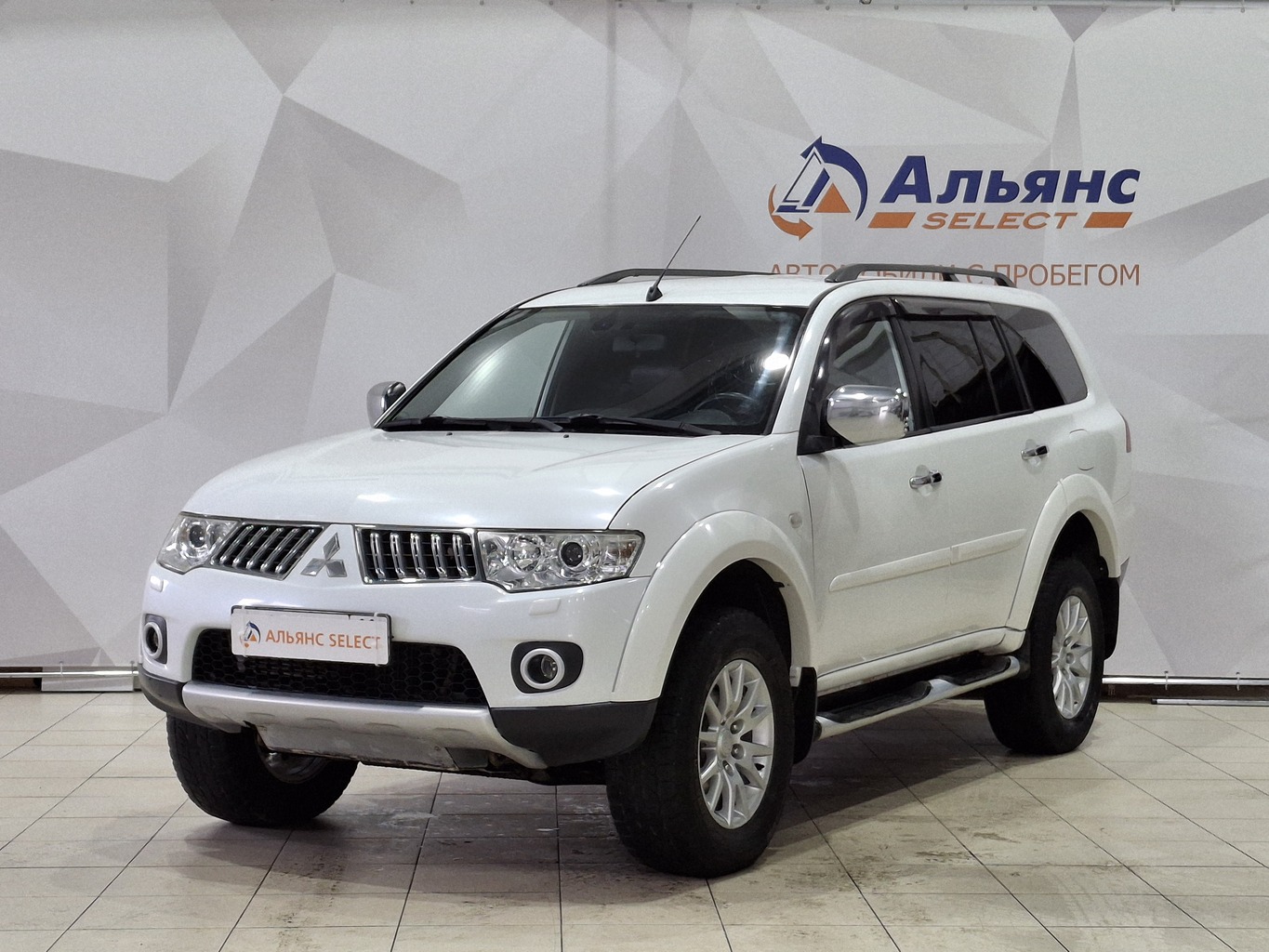 MITSUBISHI PAJERO SPORT
