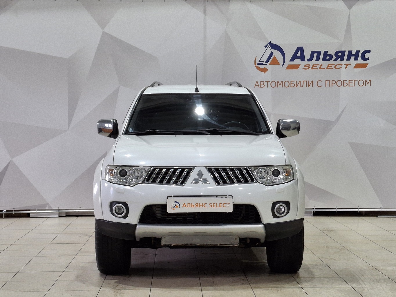 MITSUBISHI PAJERO SPORT