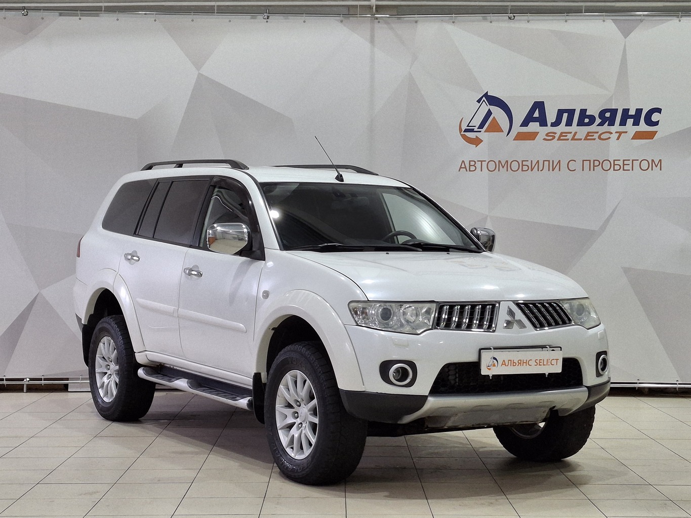 MITSUBISHI PAJERO SPORT