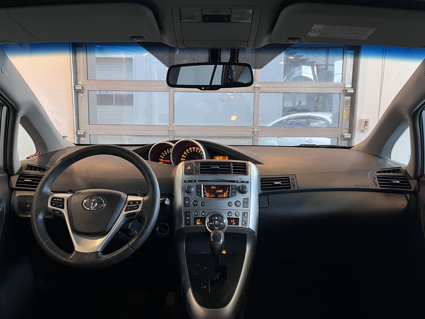 TOYOTA VERSO