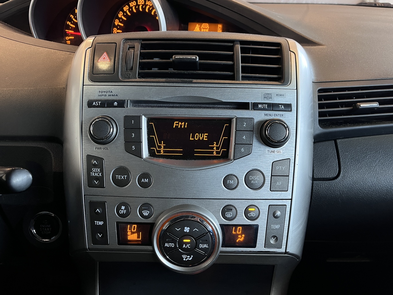 TOYOTA VERSO
