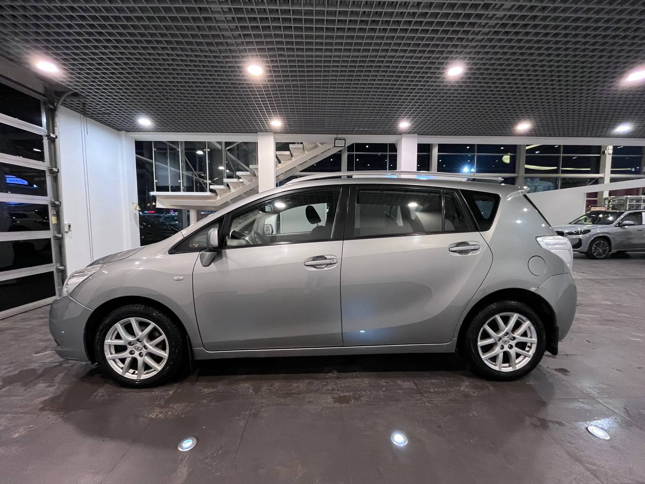 TOYOTA VERSO