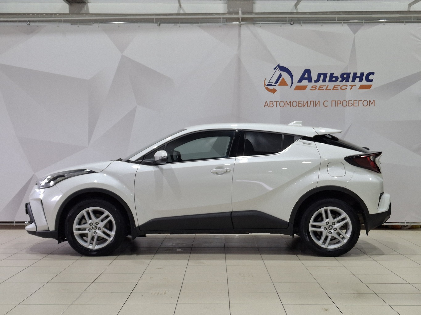 TOYOTA C-HR