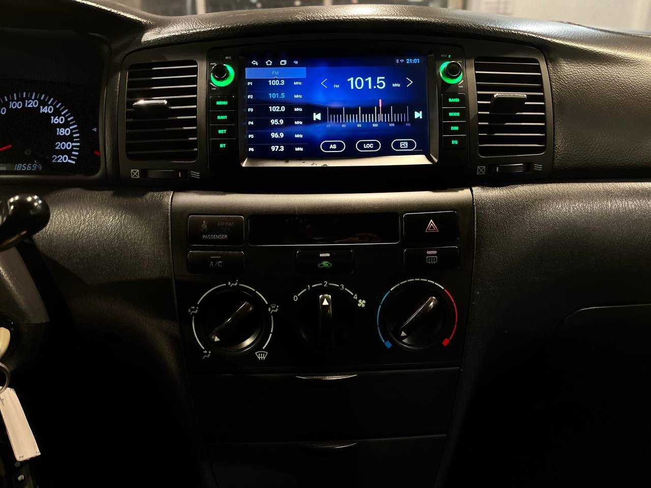 TOYOTA COROLLA