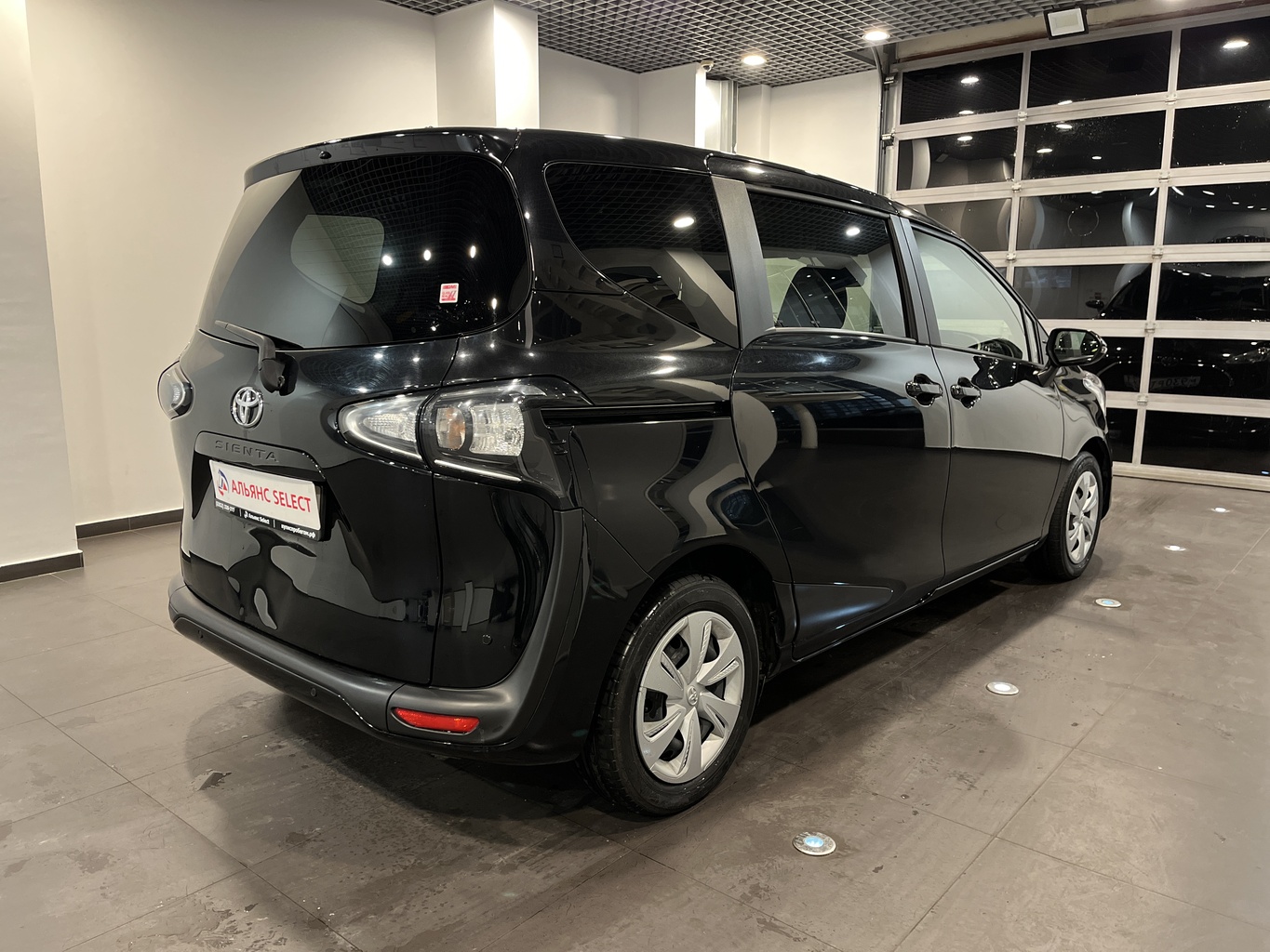 TOYOTA SIENTA