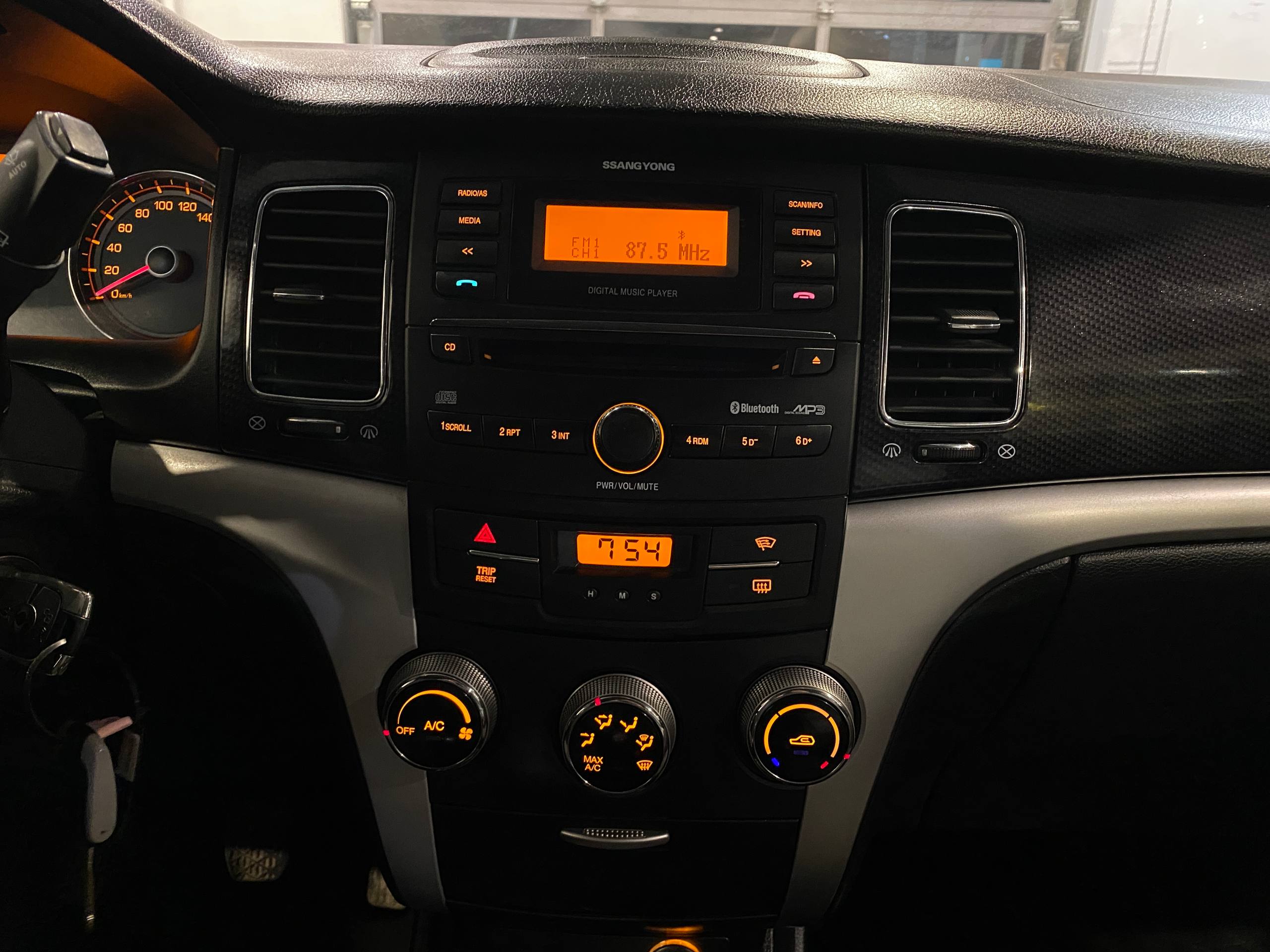 SSANGYONG ACTYON