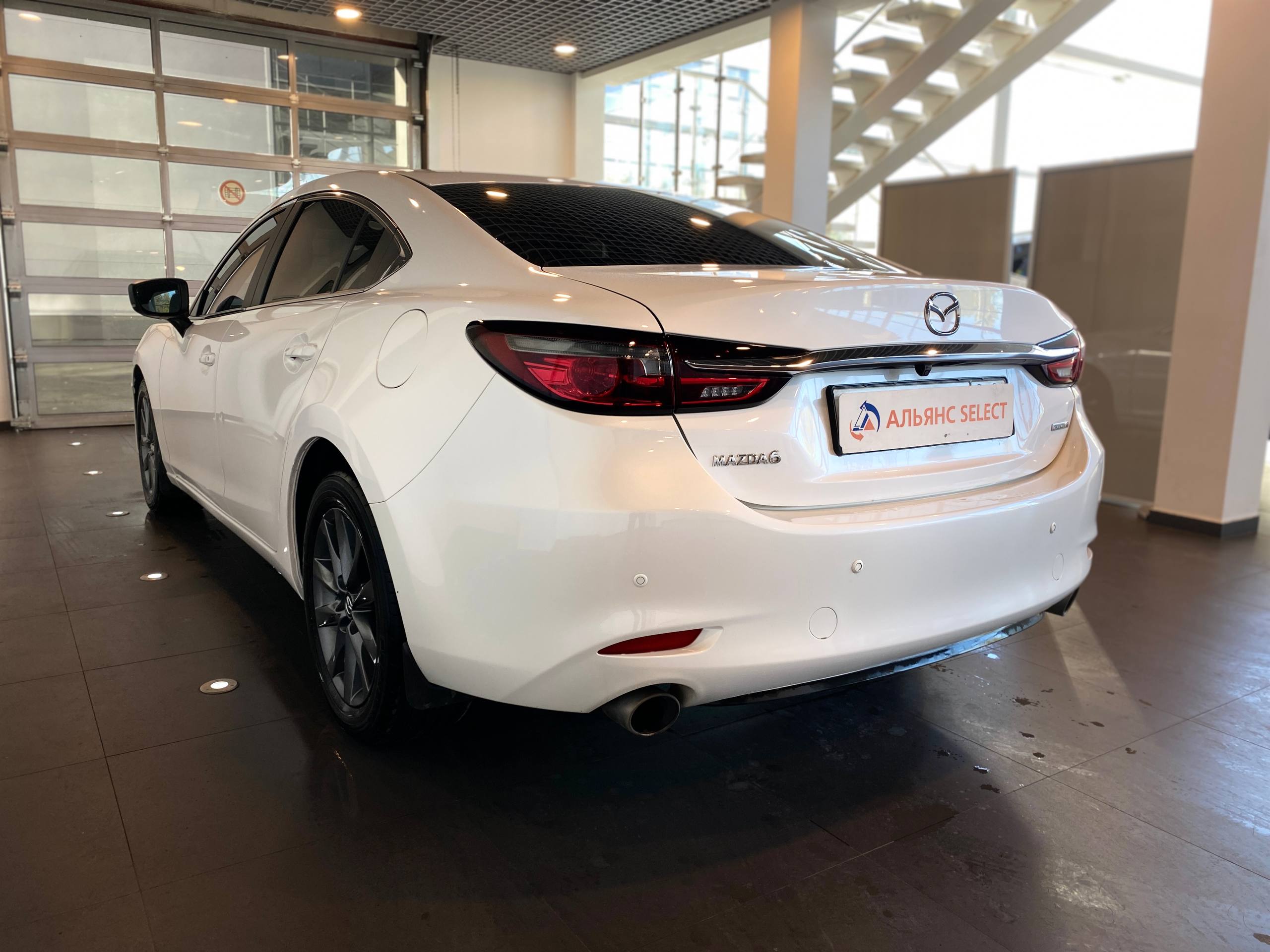 MAZDA 6