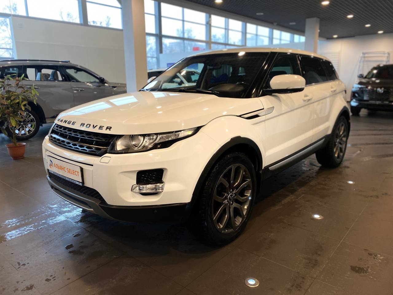 LAND ROVER RANGE ROVER EVOQUE