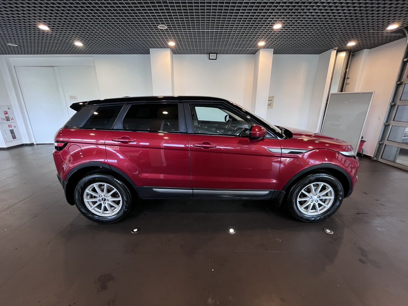 LAND ROVER RANGE ROVER EVOQUE