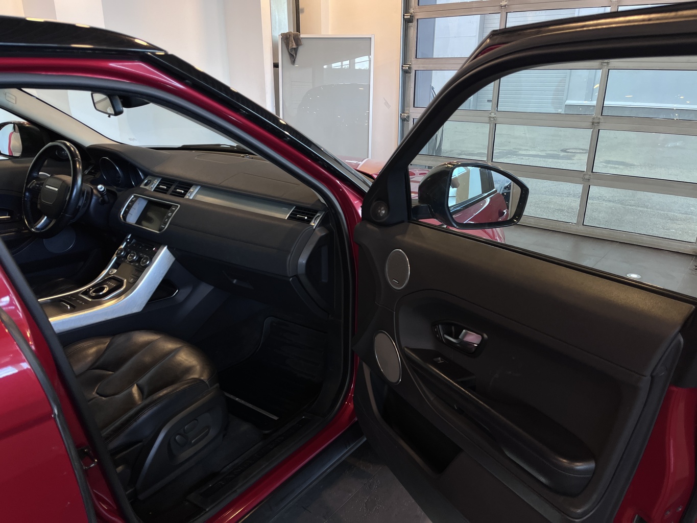 LAND ROVER RANGE ROVER EVOQUE