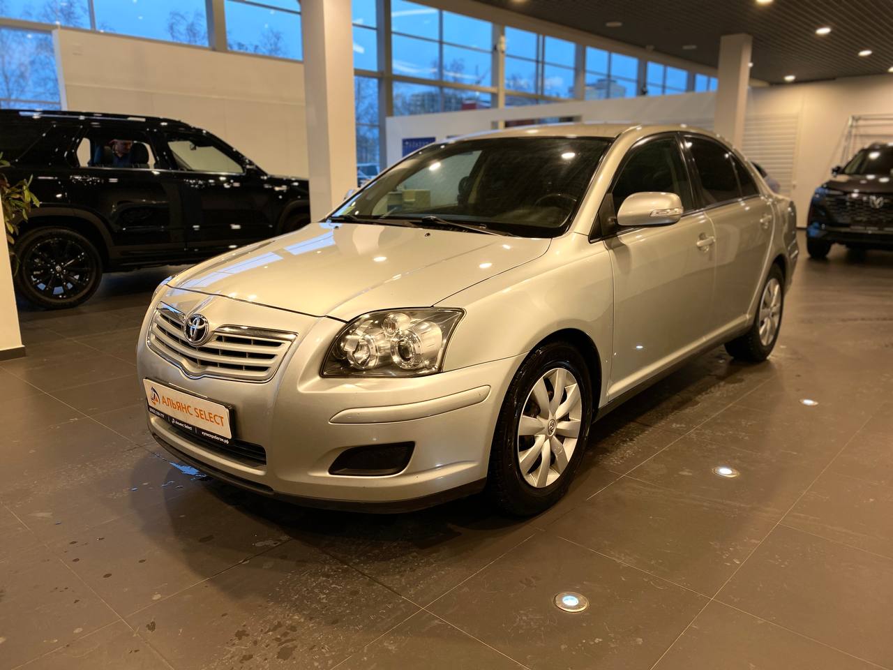 TOYOTA AVENSIS