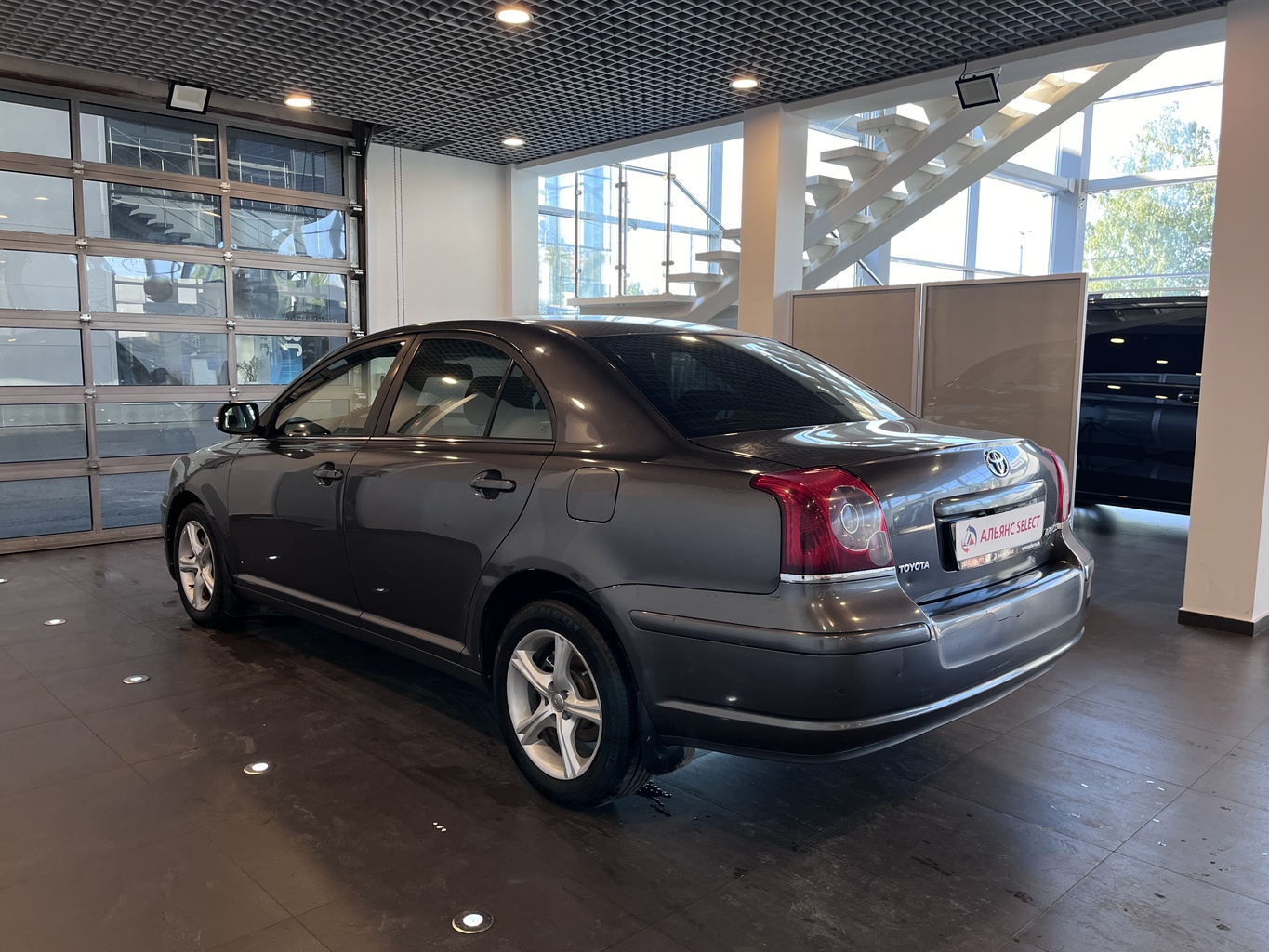TOYOTA AVENSIS