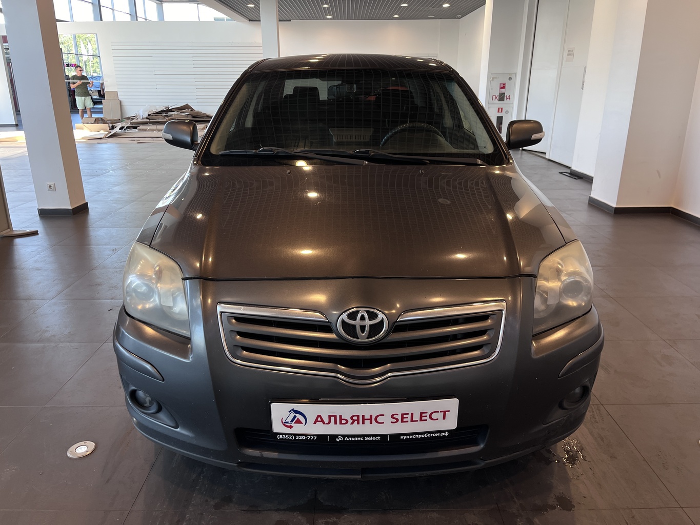 TOYOTA AVENSIS