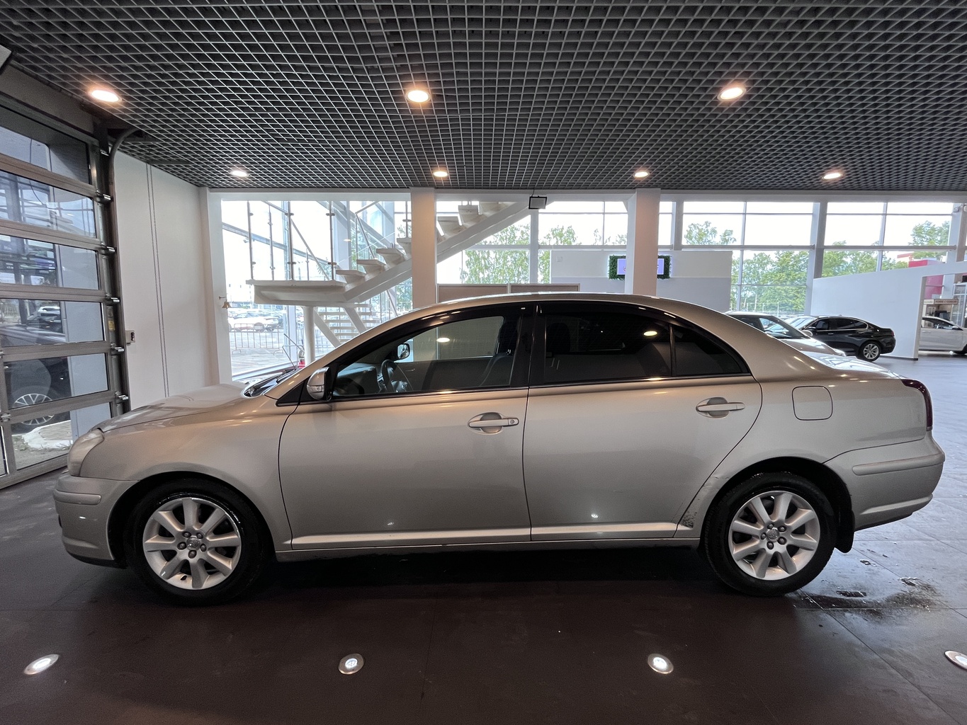 TOYOTA AVENSIS