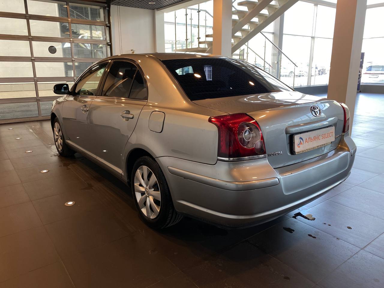 TOYOTA AVENSIS