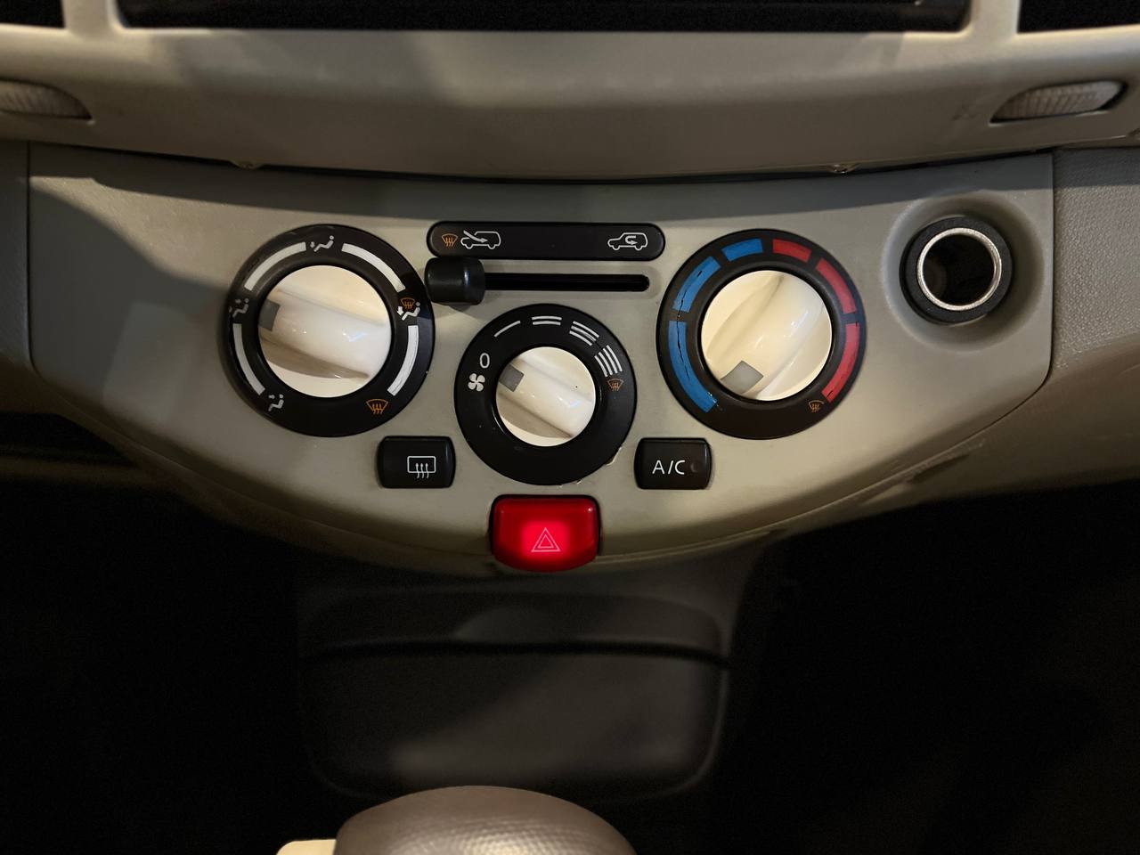 NISSAN MICRA